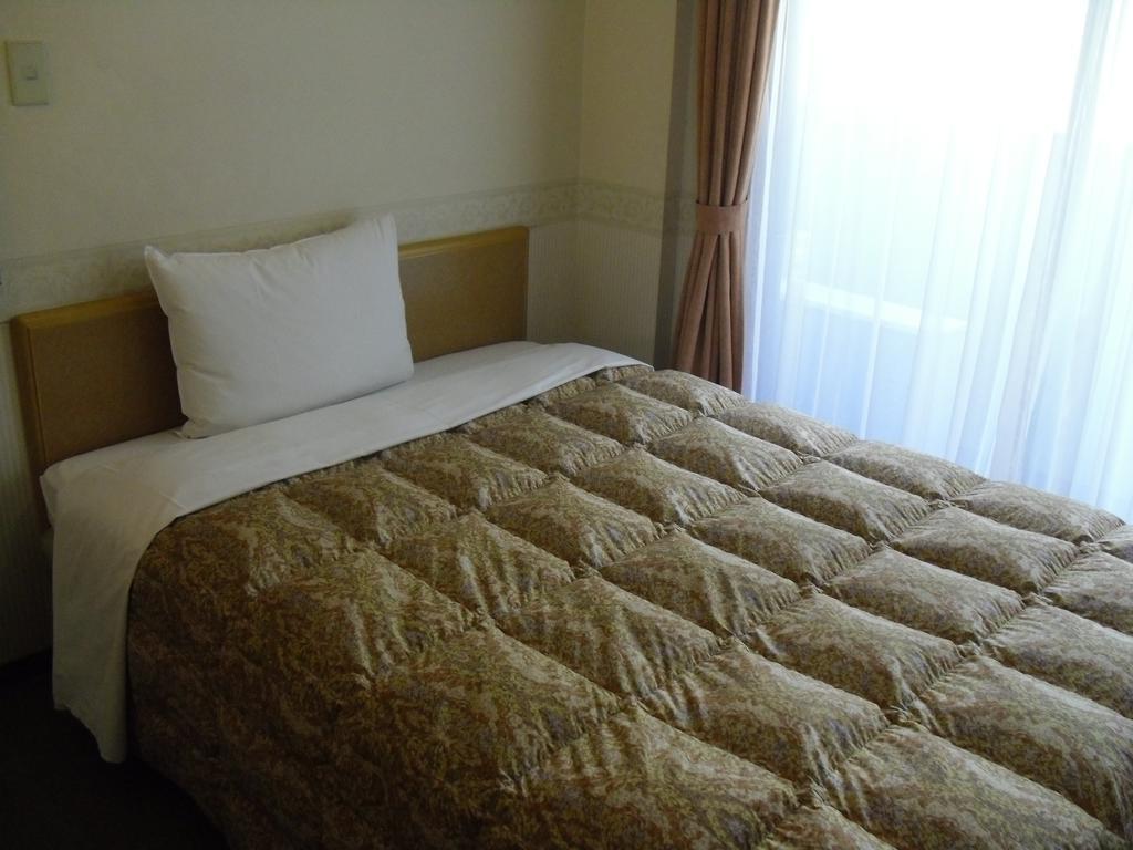 Toyoko Inn Hokkaido Sapporo-Eki Nishi-Guchi Hokudai Mae Exteriör bild