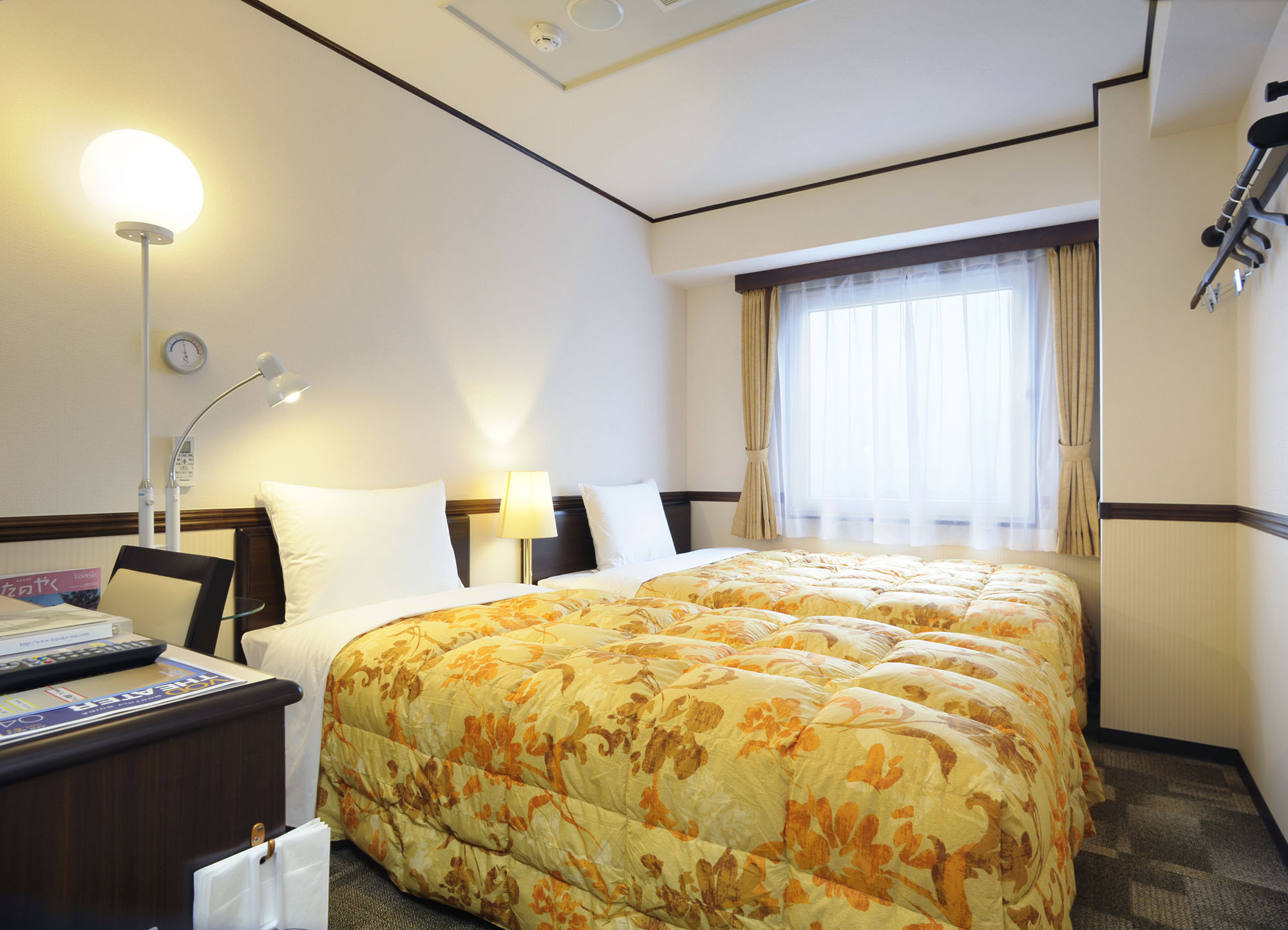 Toyoko Inn Hokkaido Sapporo-Eki Nishi-Guchi Hokudai Mae Exteriör bild